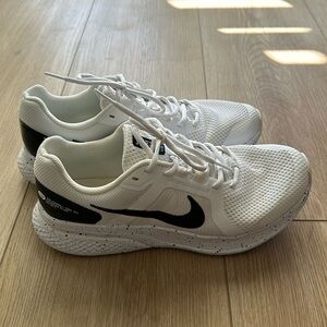 Nike women’s running shoes size 11